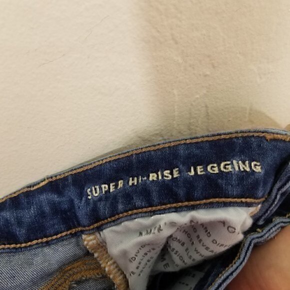 American Eagle Super Hi-Rise Jegging The Dream Jeans Distressed Size 0 - Picture 7 of 8